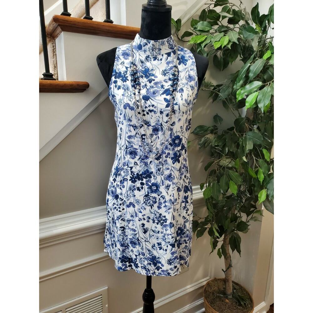 Lela Sky Women's Blue 100% Rayon Sleeveless Boat Neck Knee Length Dress Size M